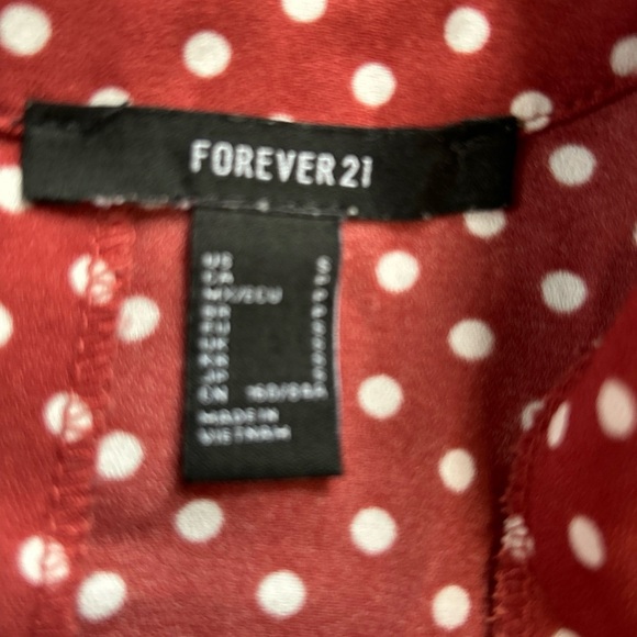 Forever 21 Women’s Small Polka Dot V Neck Blouse‎ Roll Tab Sleeve Classic Dainty - Picture 11 of 14